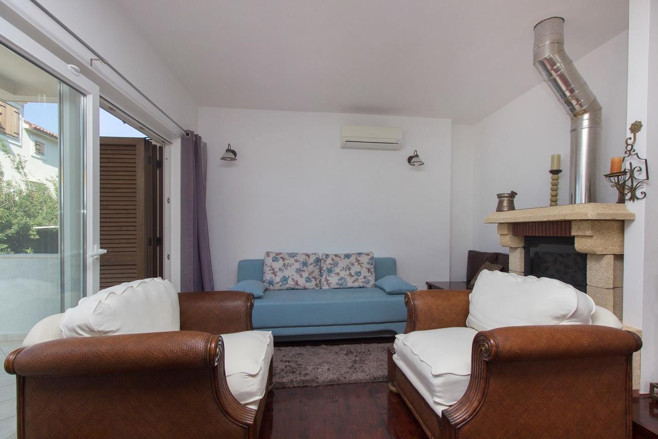 Sea Breeze - Front Sea Apartment Zaboric Bagian luar foto