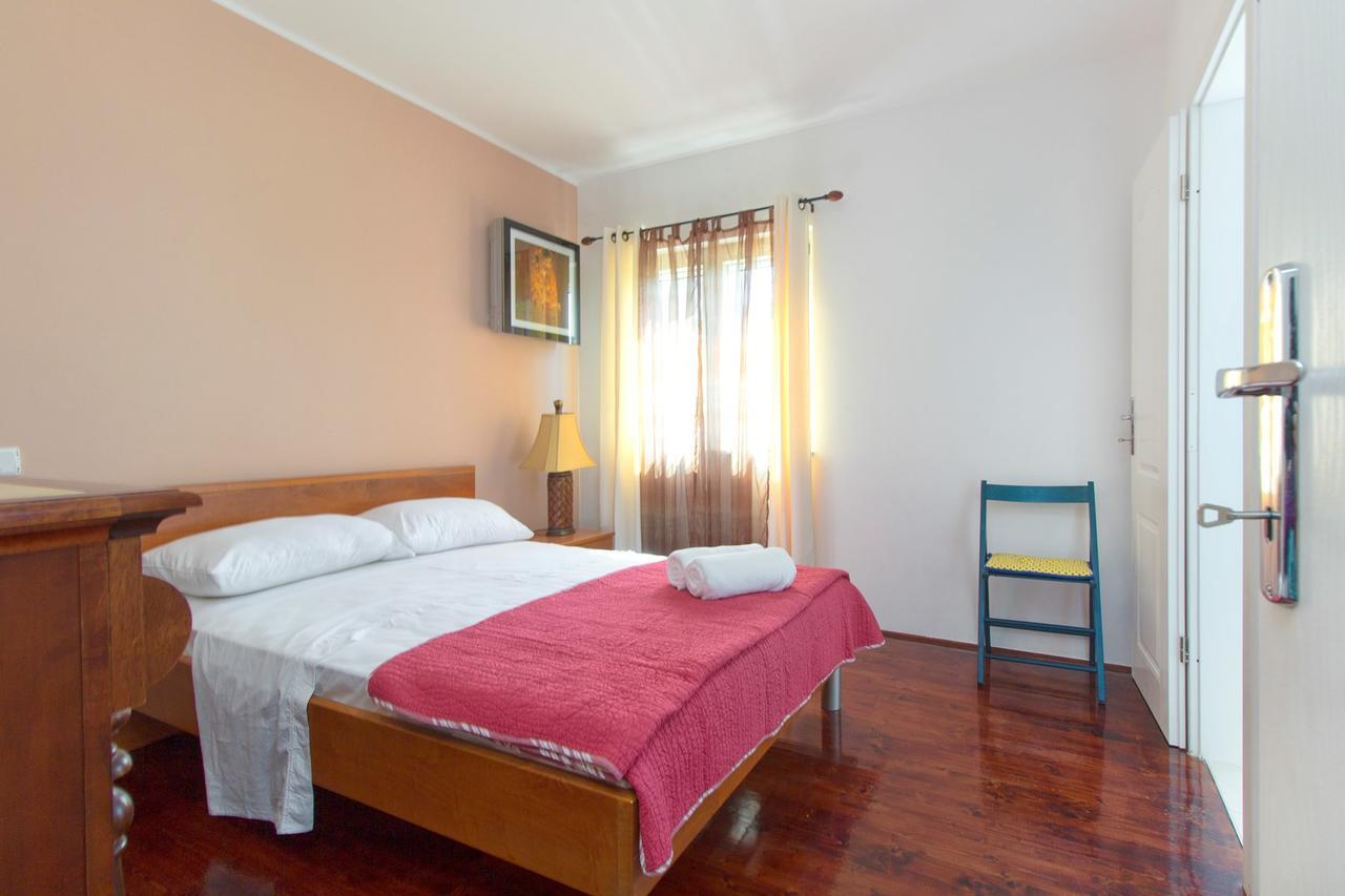 Sea Breeze - Front Sea Apartment Zaboric Bagian luar foto