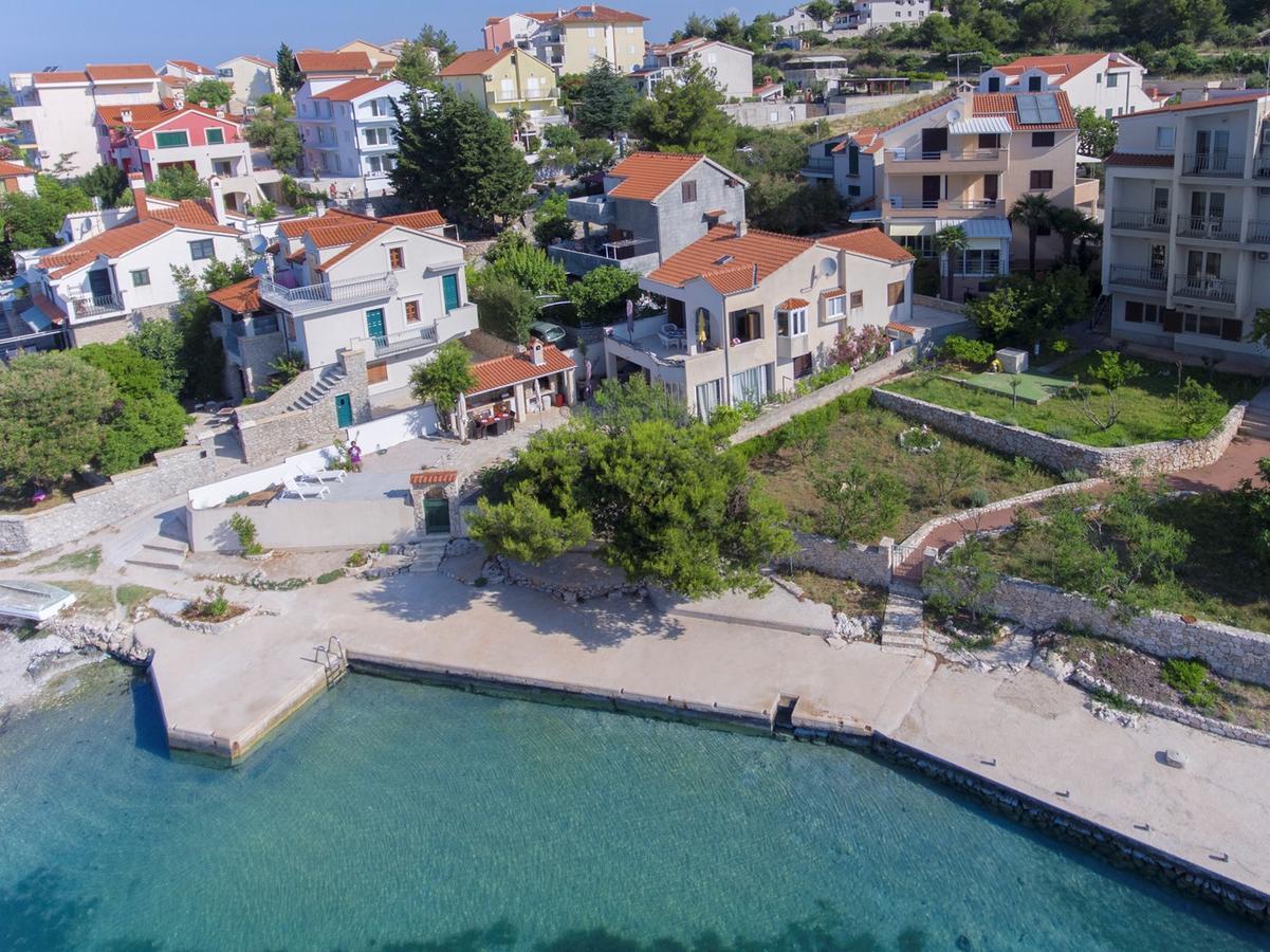 Sea Breeze - Front Sea Apartment Zaboric Bagian luar foto